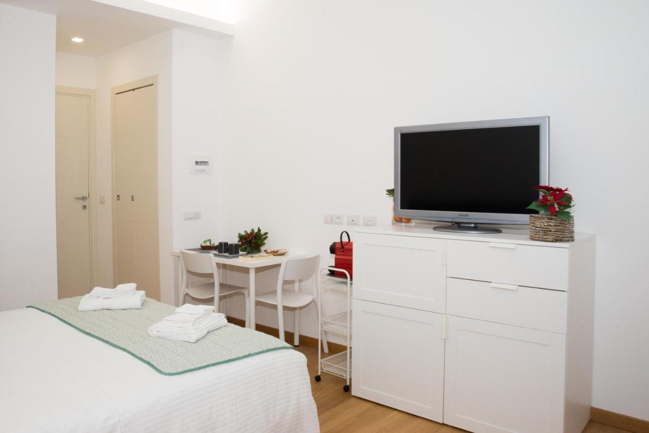 A Due Passi Da San Pietro Bed & Breakfast Rome Exterior photo