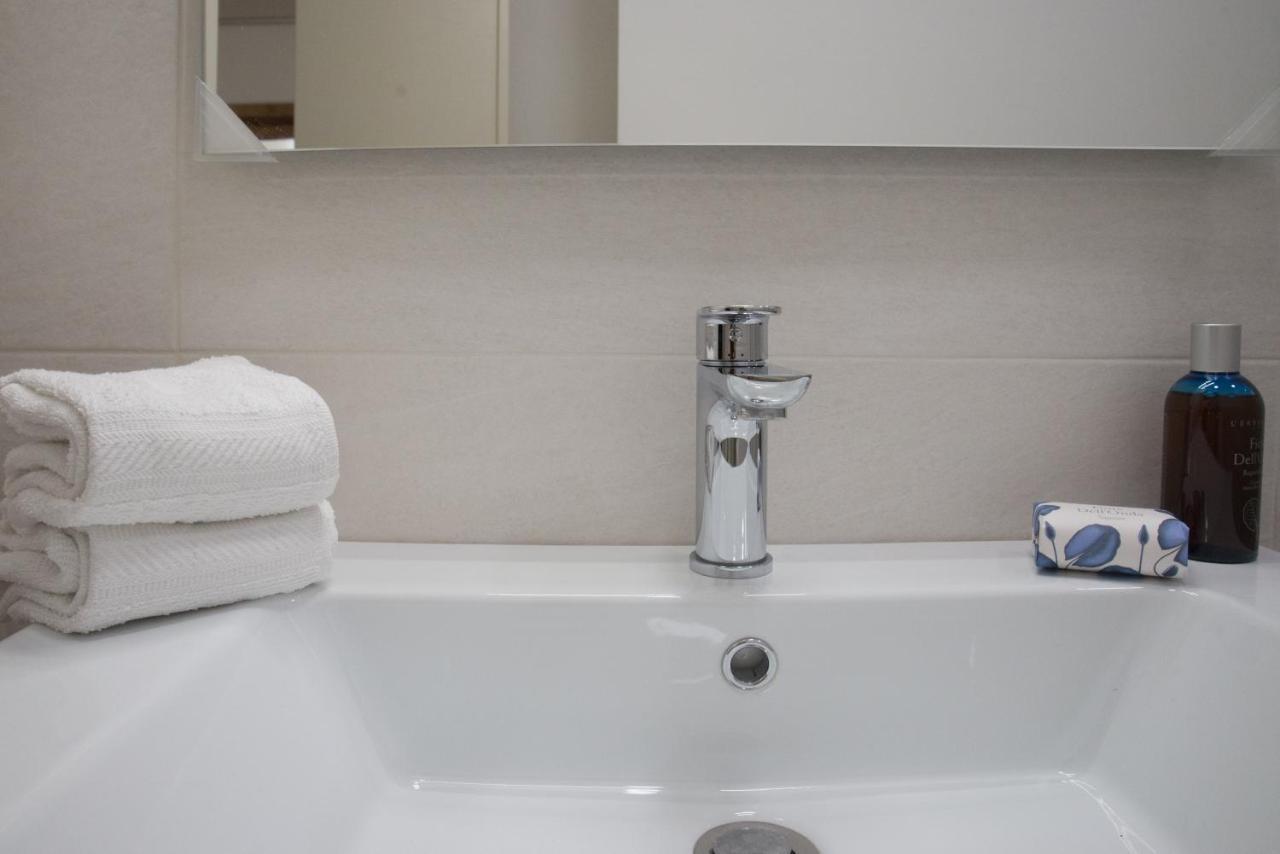 A Due Passi Da San Pietro Bed & Breakfast Rome Exterior photo